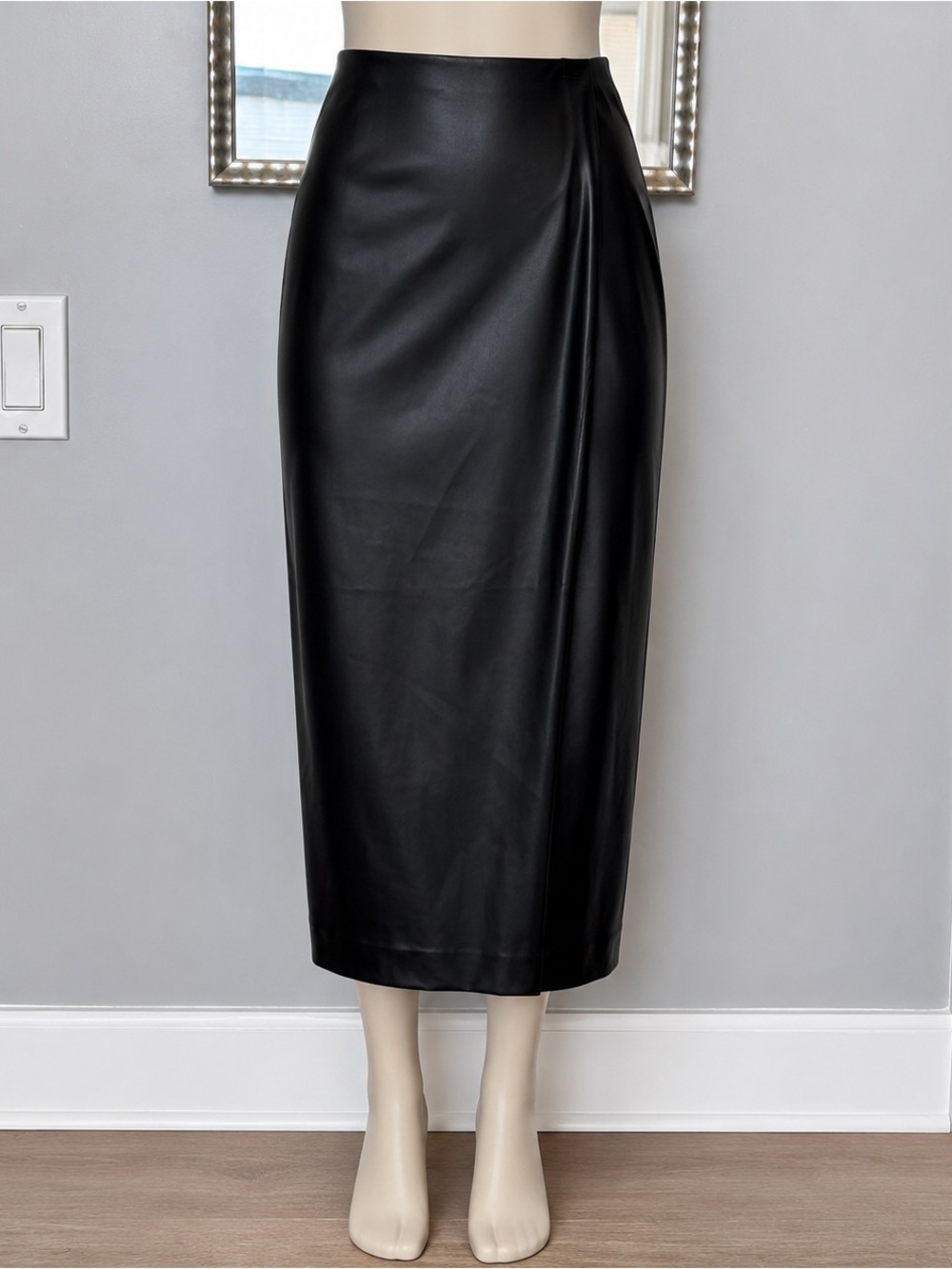 NWT Women’s Express Black Faux Leather Midi Skirt